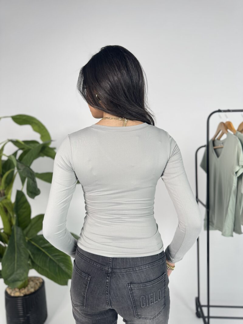 Silver long sleeve basic top - Image 4